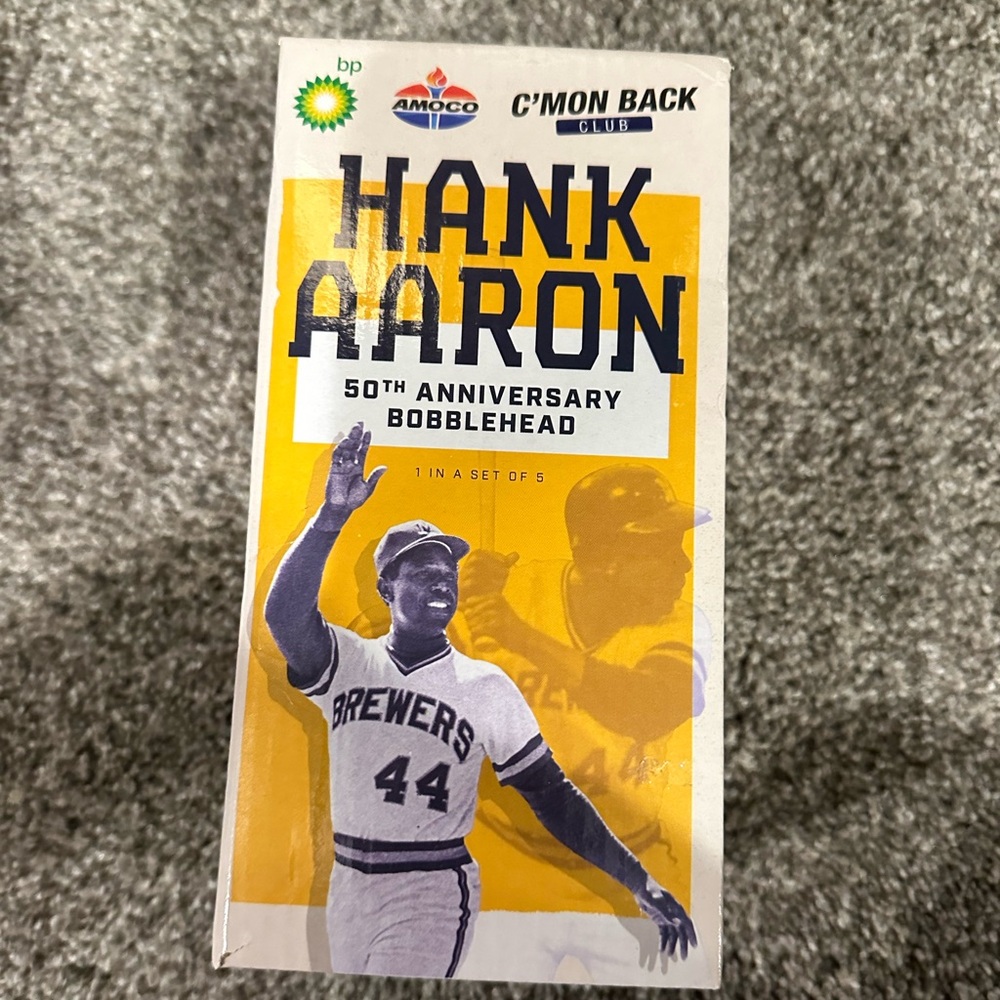 Hank Aaron bobble head